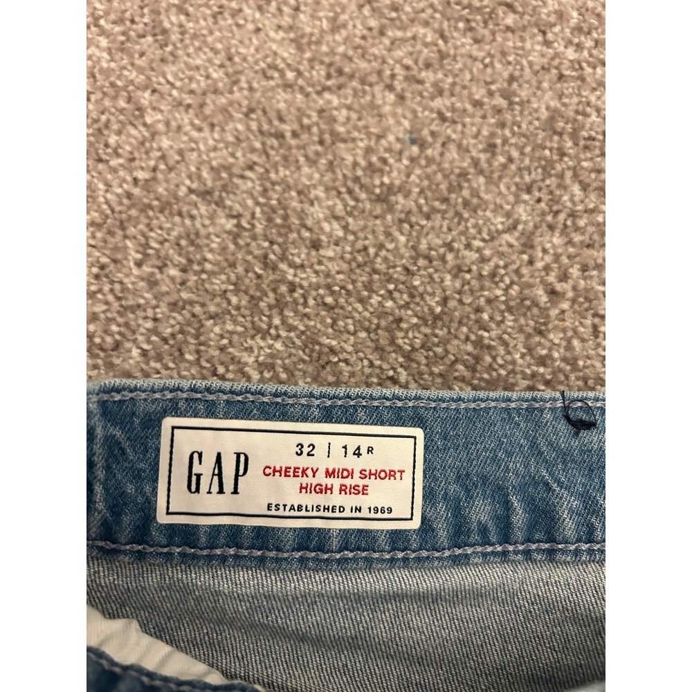 Gap Cheeky Midi Short Women 32 14R Light Blue High Rise Raw Hem Distressed - Picture 4 of 10